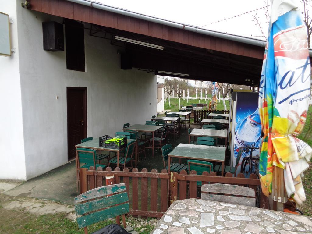 Caransebeş Gasthaus Enduro Bica酒店 外观 照片